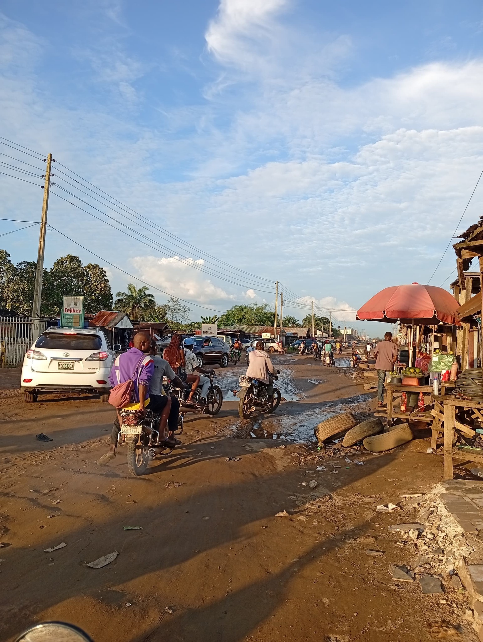 Dilapidated Abraka road